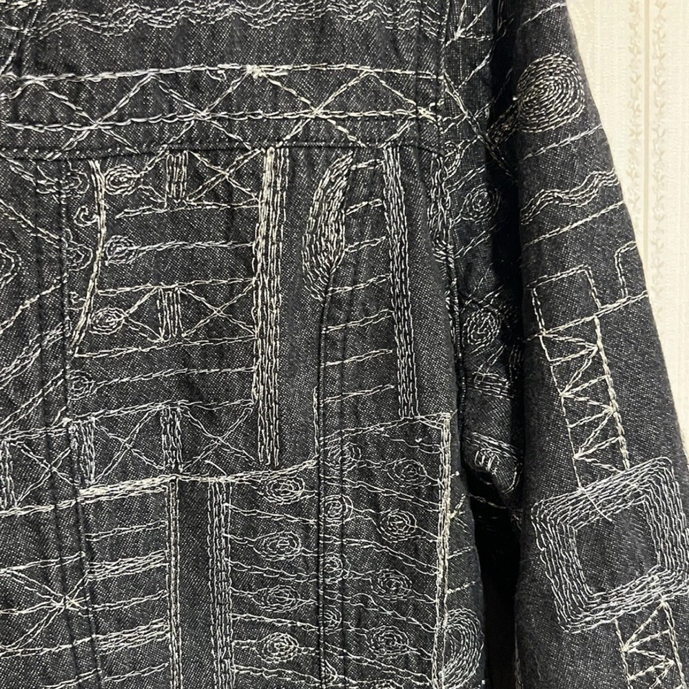 Chico's Black and White Patterned Jean Jacket - Picture 6 of 9